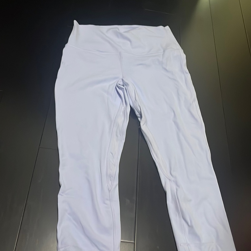 Lulu lemon size 10 light purple leggings took off tag for comfort